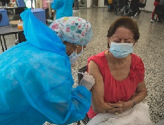 Al menos 700 adultos mayores confiaron en la apertura de la Institución como el primer campus en el país que se dispone para este fin de salud pública.